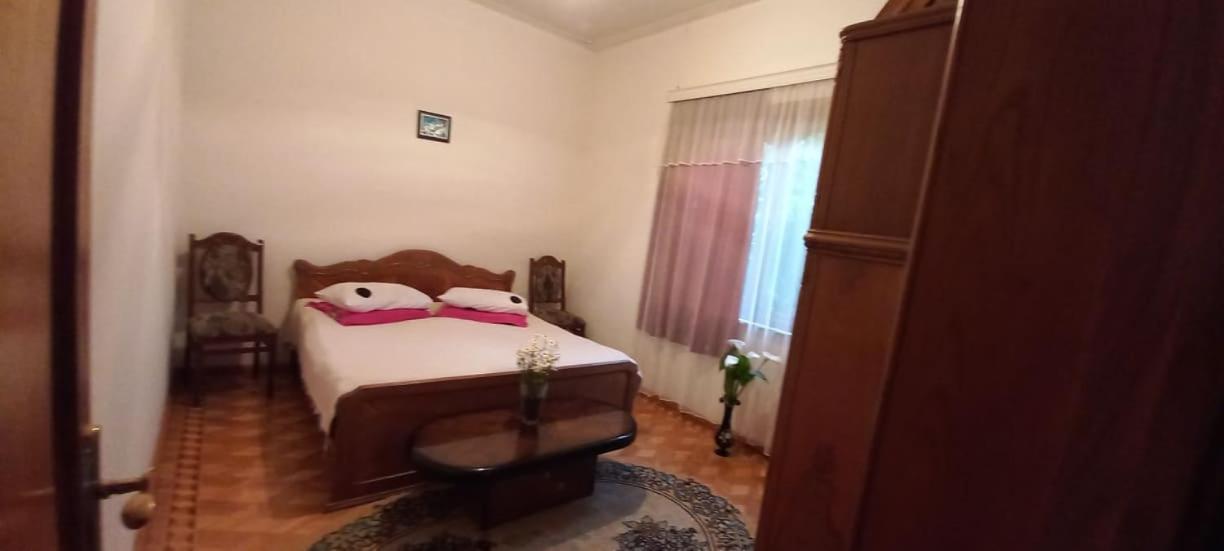 Сибиряк Zqaltubo Exterior foto